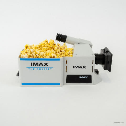 【7,800円】『オデュッセイア』IMAX限定「フィルムカメラ・ポップコーンボックス」に長い列、ファインダーに劇中シーン 先行上映3日で興収1.15億円